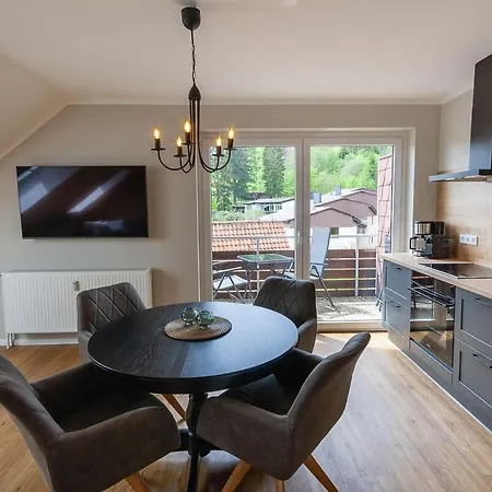 Kleine Fichte Mit Balkon Апартаменты *